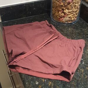 Lululemon Inner Glow 3" Modal Shorts (Heathered Savannah size 6)  New